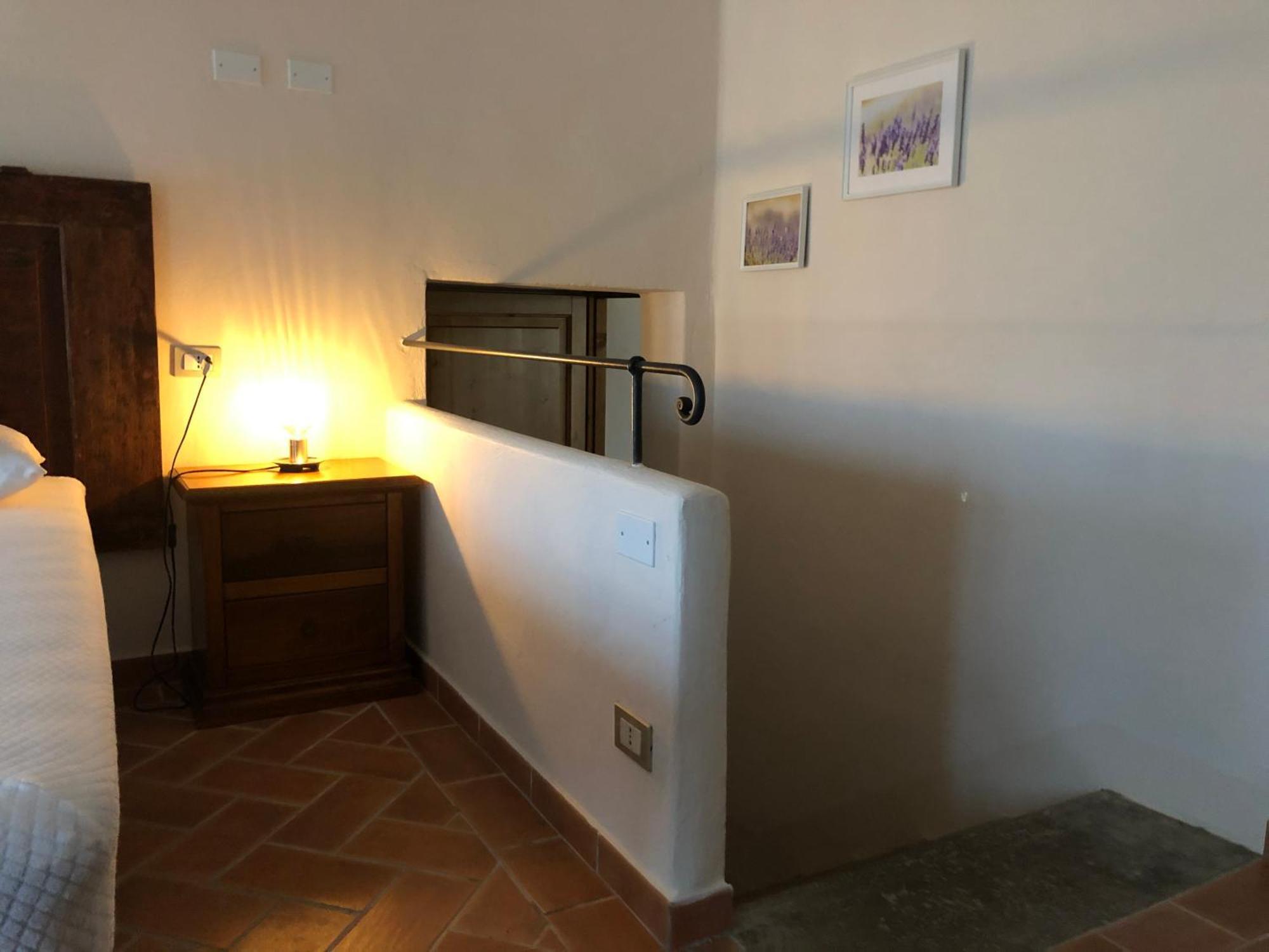 Agriturismo La Valle Della Lavanda - Podere Mezzastrada Fauglia Rum bild